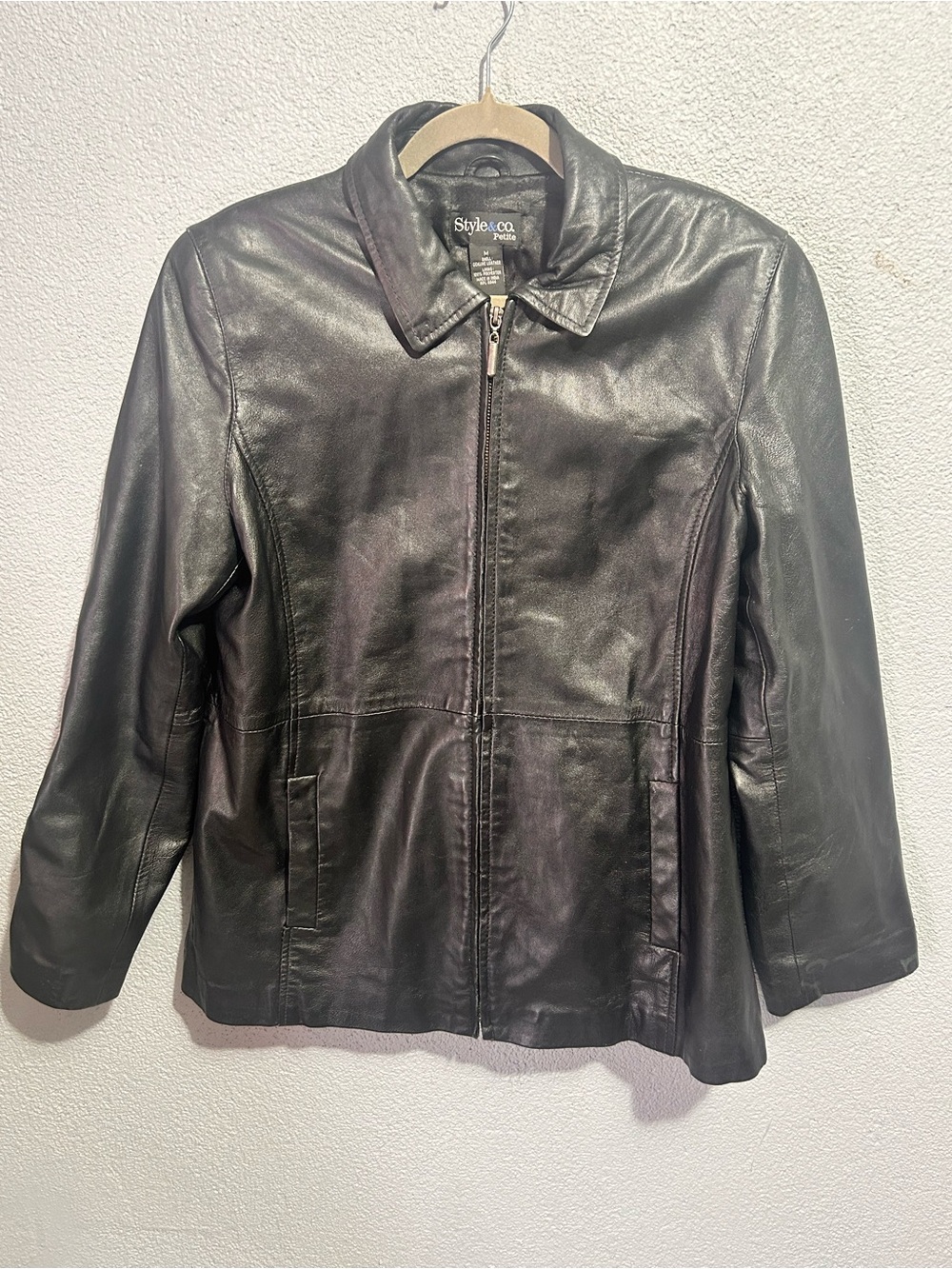 Style & co petites 100% leather jacket size medium